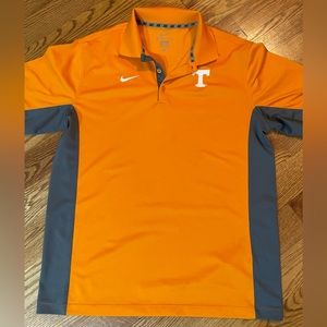 Tennessee Volunteers Nike Polo. Like New. Size Large
